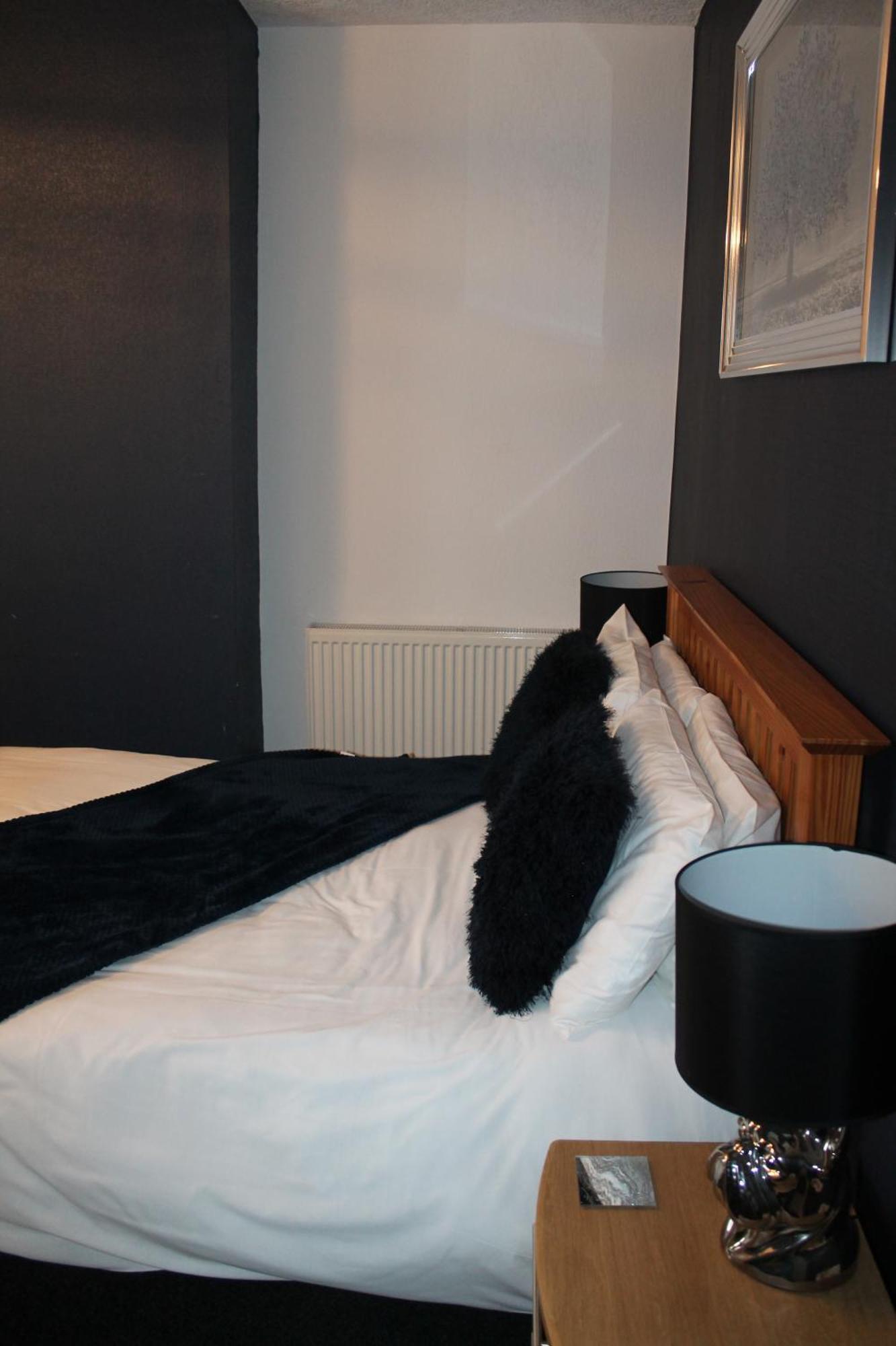 Hawthorn House 3*